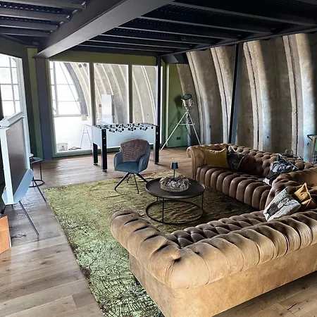 Shelterloft Villa Larz